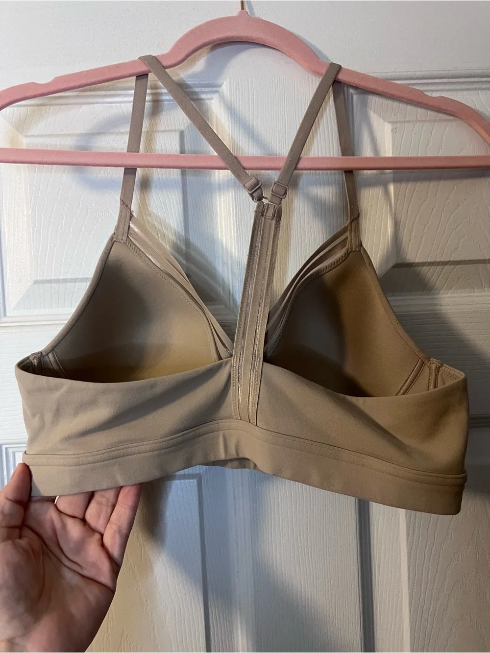 #573 Athleta Strappy Racerback Lightly Lined Sports Bra Taupe Medium EUC - Picture 2 of 4